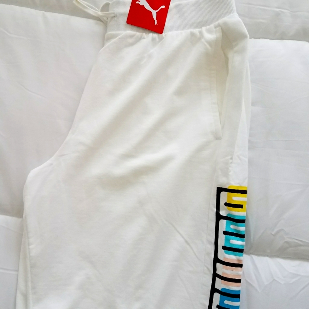 New shorts with tags